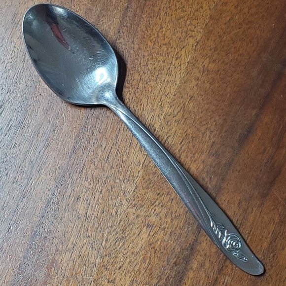 Oneida Other - Oneida Roseanne Stainless Steel Oval Soup Spoon 6.5” tablespoon